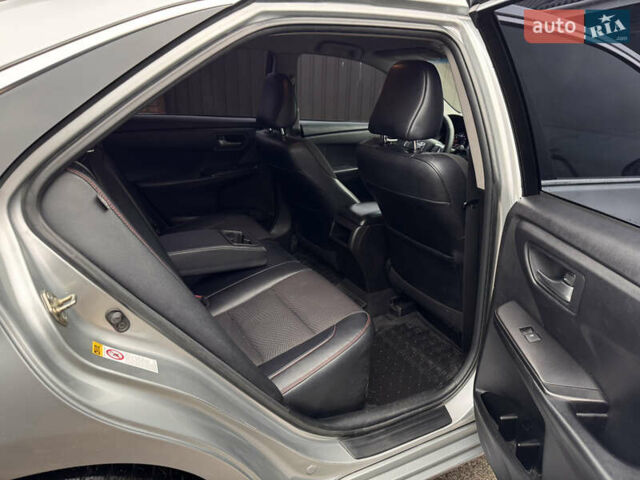 Серый Тойота Камри, объемом двигателя 2.49 л и пробегом 292 тыс. км за 10999 $, фото 32 на Automoto.ua