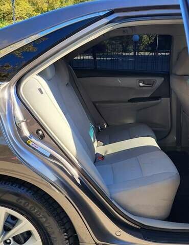 Тойота Камри 2016 в Одессе на Automoto.ua Серый Тойота Камри, объемом двигателя 2.49 л и пробегом 125 тыс. км за 11000 $, фото 5 на Automoto.ua