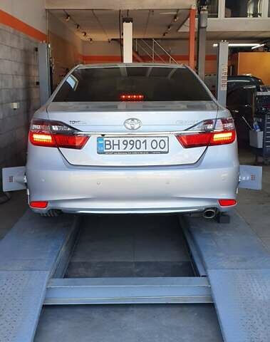 Серый Тойота Камри, объемом двигателя 2.5 л и пробегом 103 тыс. км за 16600 $, фото 11 на Automoto.ua