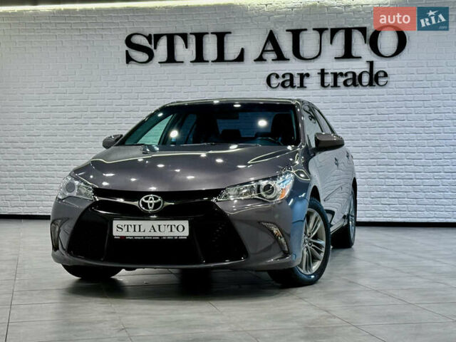 Серый Тойота Камри, объемом двигателя 2.49 л и пробегом 106 тыс. км за 12999 $, фото 12 на Automoto.ua