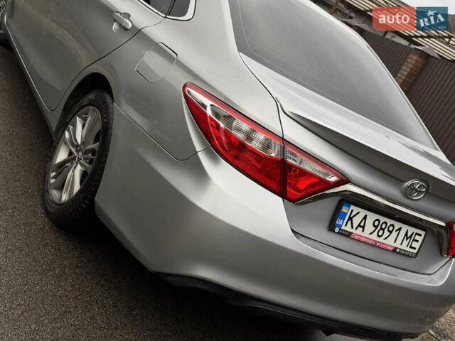 Серый Тойота Камри, объемом двигателя 2.49 л и пробегом 292 тыс. км за 10999 $, фото 13 на Automoto.ua