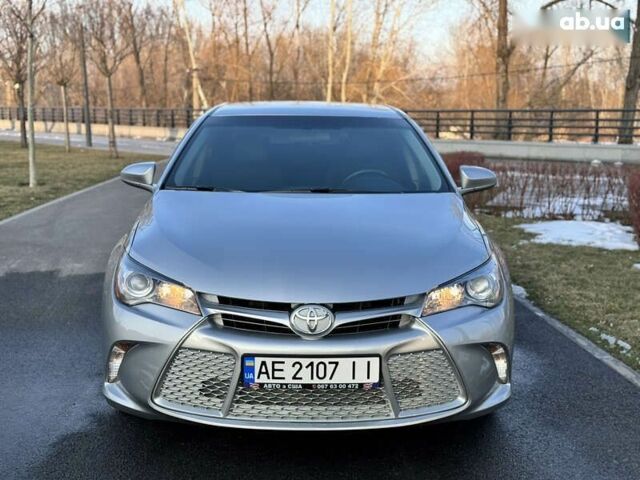 Серый Тойота Камри, объемом двигателя 2.5 л и пробегом 145 тыс. км за 14300 $, фото 2 на Automoto.ua