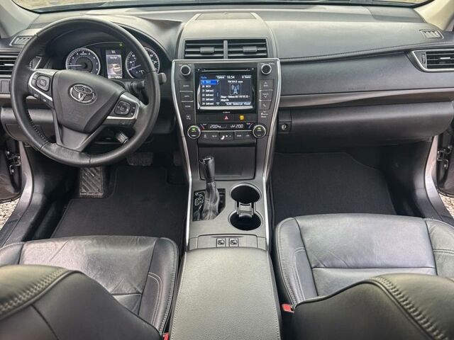 Серый Тойота Камри, объемом двигателя 2.5 л и пробегом 110 тыс. км за 17500 $, фото 19 на Automoto.ua