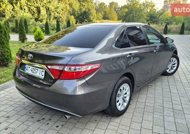 Сірий Тойота Камрі, об'ємом двигуна 2.49 л та пробігом 225 тис. км за 16550 $, фото 22 на Automoto.ua
