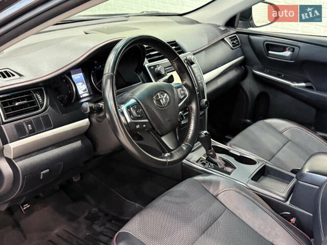 Серый Тойота Камри, объемом двигателя 2.49 л и пробегом 106 тыс. км за 12999 $, фото 41 на Automoto.ua