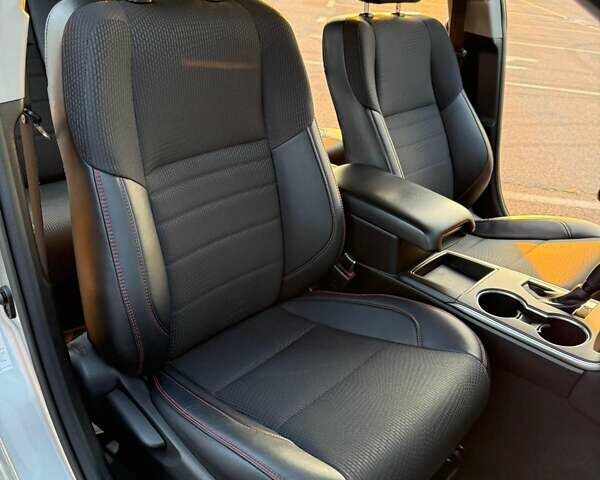 Сірий Тойота Камрі, об'ємом двигуна 2.5 л та пробігом 155 тис. км за 14999 $, фото 7 на Automoto.ua
