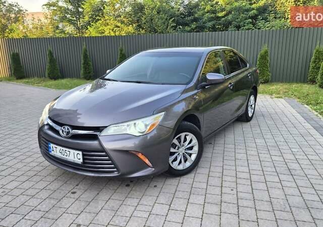 Сірий Тойота Камрі, об'ємом двигуна 2.49 л та пробігом 225 тис. км за 16550 $, фото 80 на Automoto.ua