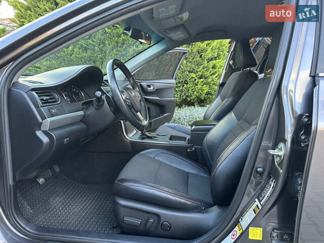 Серый Тойота Камри, объемом двигателя 2.49 л и пробегом 125 тыс. км за 14200 $, фото 32 на Automoto.ua