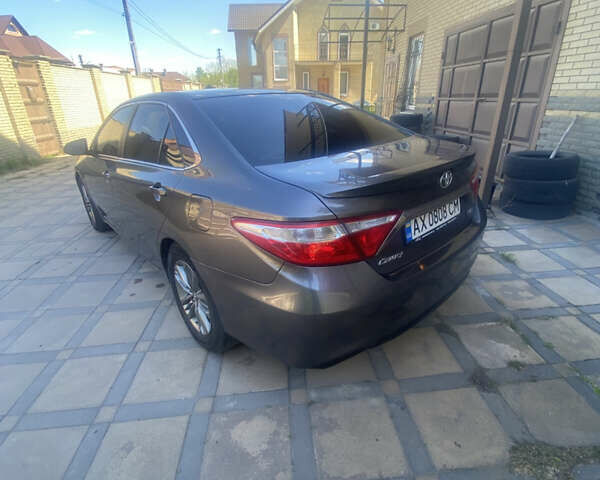 Сірий Тойота Камрі, об'ємом двигуна 2.5 л та пробігом 141 тис. км за 11800 $, фото 3 на Automoto.ua