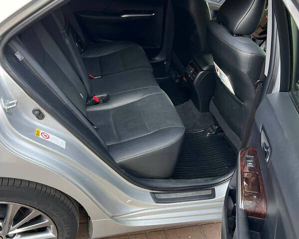 Серый Тойота Камри, объемом двигателя 2.49 л и пробегом 200 тыс. км за 17800 $, фото 12 на Automoto.ua