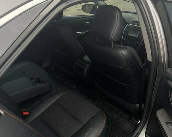 Серый Тойота Камри, объемом двигателя 2.49 л и пробегом 69 тыс. км за 15450 $, фото 35 на Automoto.ua