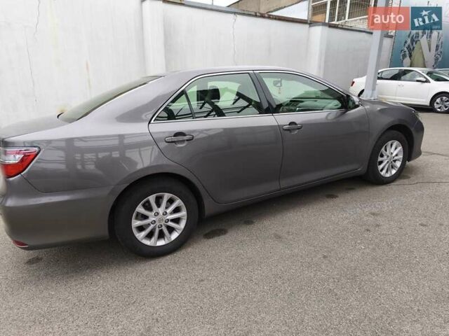 Сірий Тойота Камрі, об'ємом двигуна 2.49 л та пробігом 288 тис. км за 15000 $, фото 8 на Automoto.ua