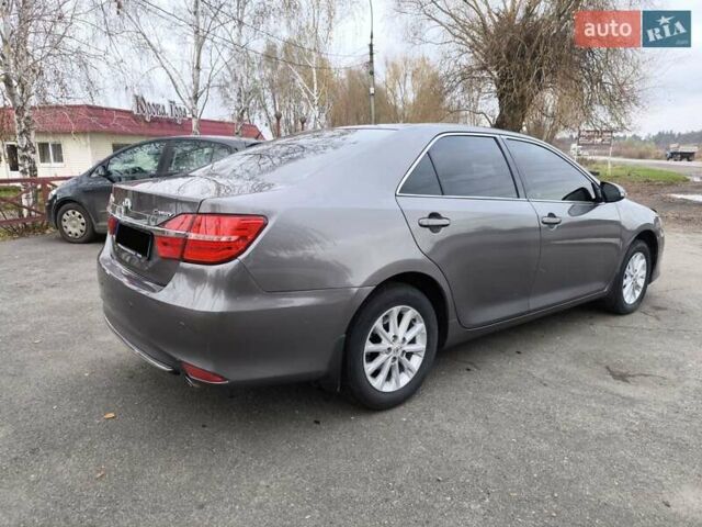 Серый Тойота Камри, объемом двигателя 2.5 л и пробегом 192 тыс. км за 13999 $, фото 7 на Automoto.ua