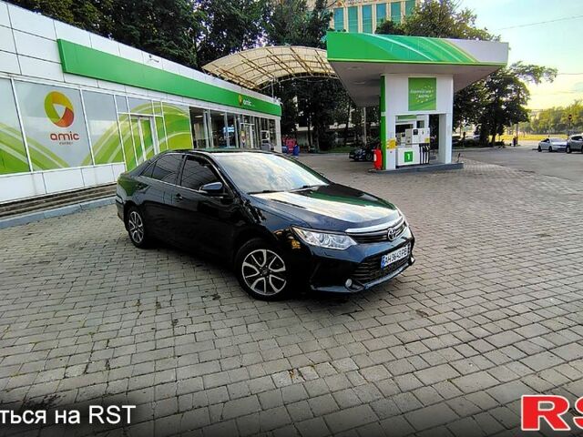 Серый Тойота Камри, объемом двигателя 2.5 л и пробегом 112 тыс. км за 17500 $, фото 1 на Automoto.ua