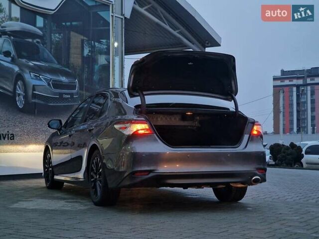 Сірий Тойота Камрі, об'ємом двигуна 2.49 л та пробігом 117 тис. км за 16678 $, фото 7 на Automoto.ua