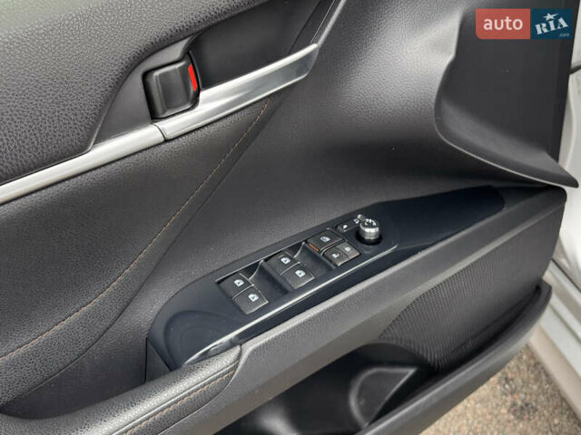 Сірий Тойота Камрі, об'ємом двигуна 2.49 л та пробігом 152 тис. км за 20999 $, фото 37 на Automoto.ua