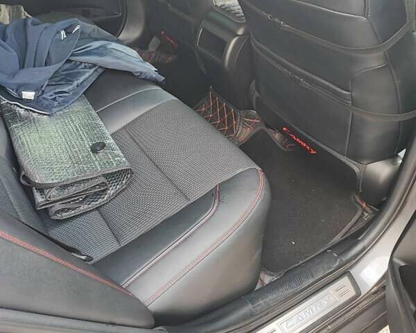 Сірий Тойота Камрі, об'ємом двигуна 2.49 л та пробігом 180 тис. км за 16300 $, фото 5 на Automoto.ua