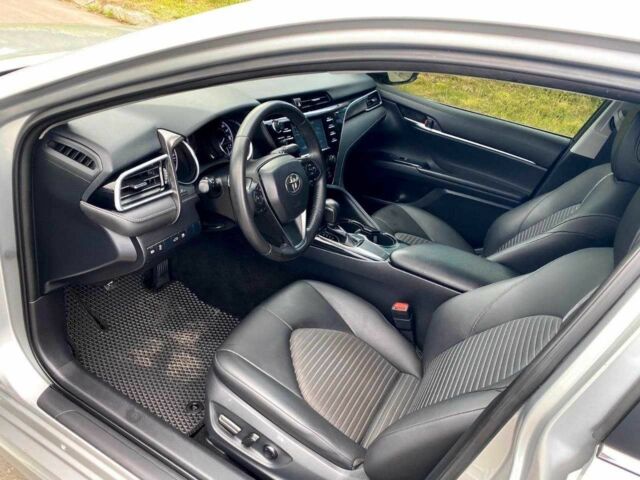 Серый Тойота Камри, объемом двигателя 2.5 л и пробегом 113 тыс. км за 19500 $, фото 5 на Automoto.ua