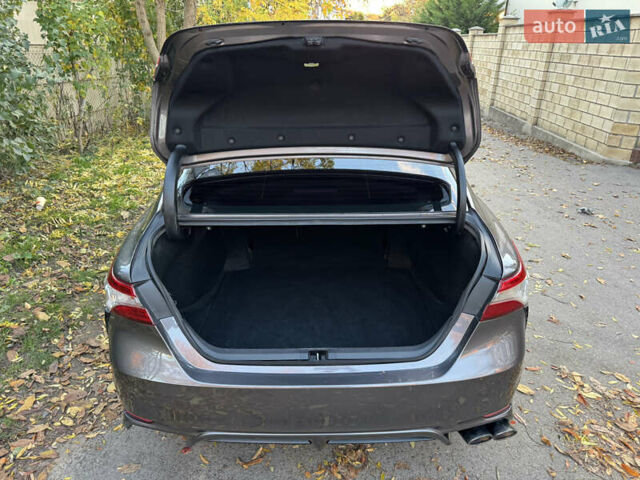 Тойота Камри 2017 в Одессе на Automoto.ua Серый Тойота Камри, объемом двигателя 2.49 л и пробегом 116 тыс. км за 16500 $, фото 59 на Automoto.ua