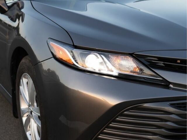 Серый Тойота Камри, объемом двигателя 2.5 л и пробегом 175 тыс. км за 18300 $, фото 20 на Automoto.ua