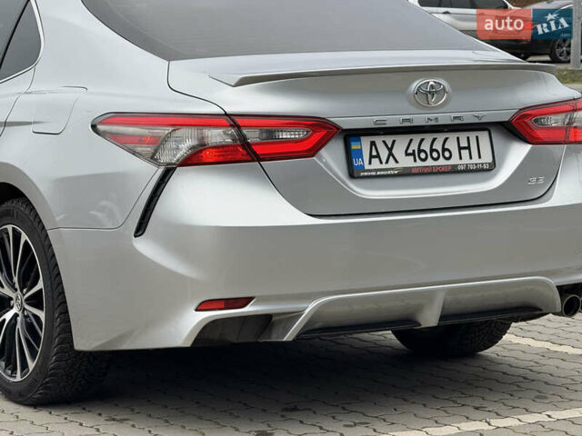 Сірий Тойота Камрі, об'ємом двигуна 2.49 л та пробігом 220 тис. км за 17700 $, фото 7 на Automoto.ua