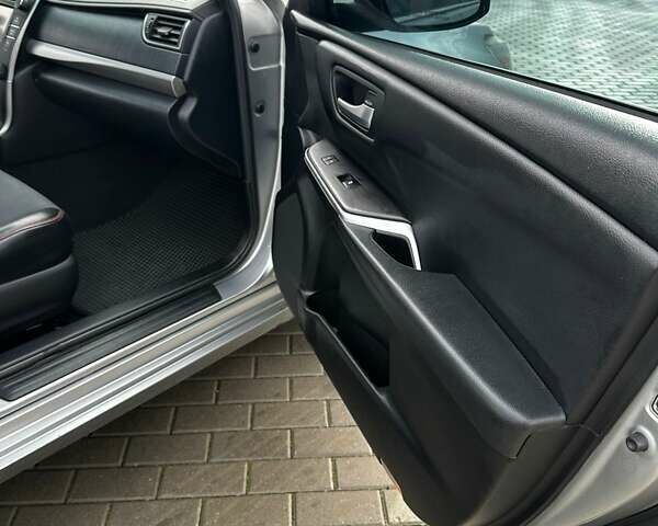 Сірий Тойота Камрі, об'ємом двигуна 2.49 л та пробігом 172 тис. км за 14600 $, фото 33 на Automoto.ua