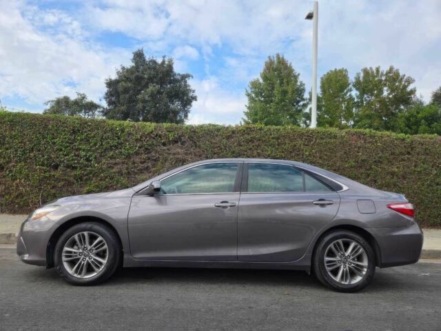 Серый Тойота Камри, объемом двигателя 2.5 л и пробегом 55 тыс. км за 11000 $, фото 3 на Automoto.ua