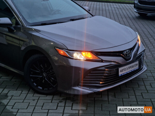 Сірий Тойота Камрі, об'ємом двигуна 2.5 л та пробігом 117 тис. км за 16553 $, фото 1 на Automoto.ua