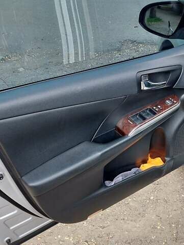 Серый Тойота Камри, объемом двигателя 2.5 л и пробегом 105 тыс. км за 21800 $, фото 4 на Automoto.ua