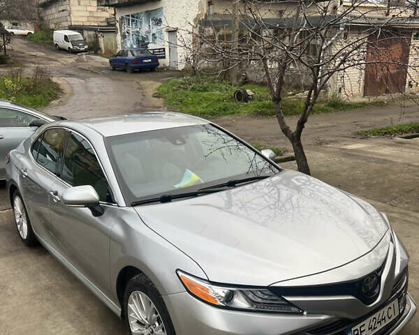 Серый Тойота Камри, объемом двигателя 2.49 л и пробегом 77 тыс. км за 22700 $, фото 9 на Automoto.ua