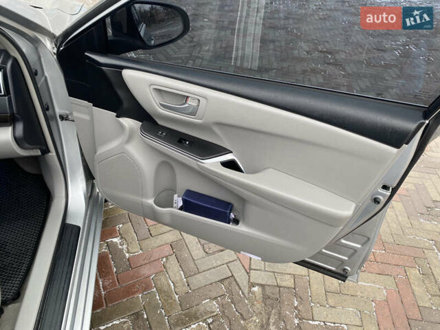 Серый Тойота Камри, объемом двигателя 2.49 л и пробегом 101 тыс. км за 13999 $, фото 19 на Automoto.ua