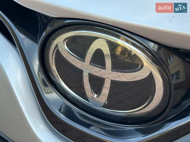 Серый Тойота Камри, объемом двигателя 2.49 л и пробегом 106 тыс. км за 24500 $, фото 17 на Automoto.ua