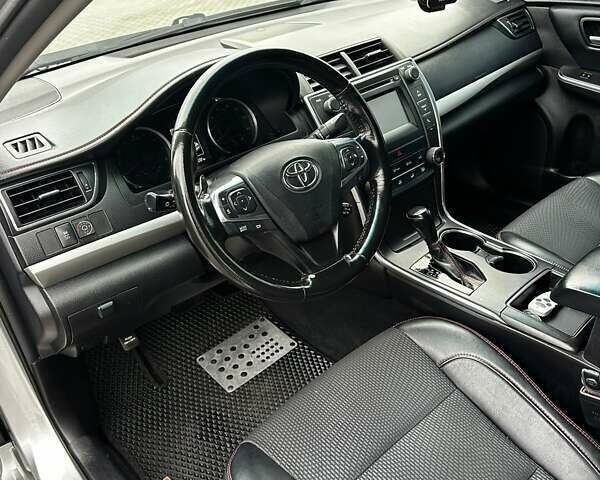 Сірий Тойота Камрі, об'ємом двигуна 2.49 л та пробігом 172 тис. км за 14600 $, фото 18 на Automoto.ua