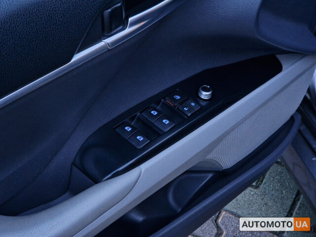 Сірий Тойота Камрі, об'ємом двигуна 2.5 л та пробігом 117 тис. км за 16553 $, фото 15 на Automoto.ua