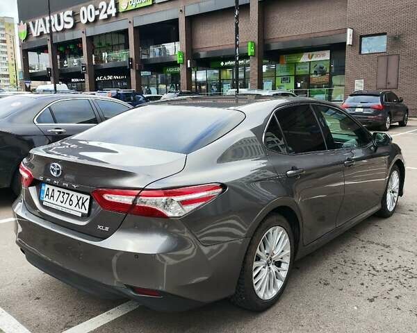 Серый Тойота Камри, объемом двигателя 2.49 л и пробегом 125 тыс. км за 23500 $, фото 1 на Automoto.ua