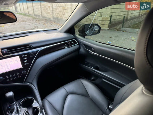 Тойота Камри 2017 в Одессе на Automoto.ua Серый Тойота Камри, объемом двигателя 2.49 л и пробегом 116 тыс. км за 16500 $, фото 41 на Automoto.ua