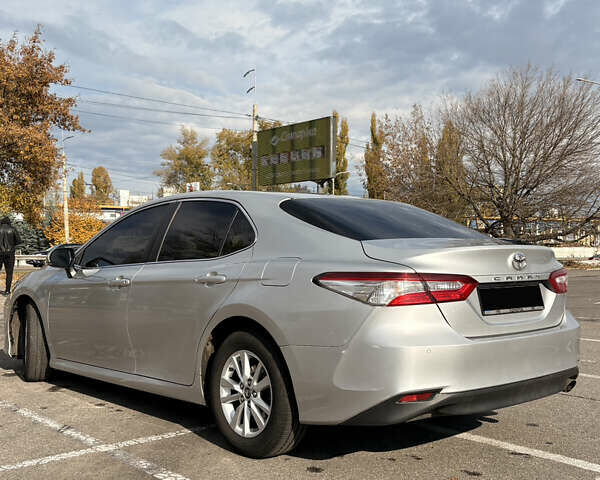 Серый Тойота Камри, объемом двигателя 2.49 л и пробегом 235 тыс. км за 21300 $, фото 10 на Automoto.ua