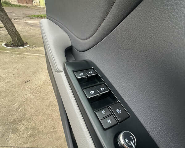 Серый Тойота Камри, объемом двигателя 2.49 л и пробегом 77 тыс. км за 22700 $, фото 43 на Automoto.ua