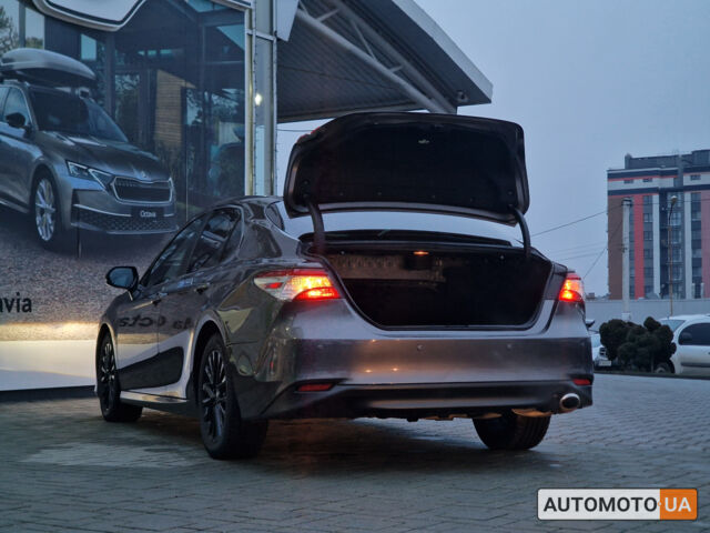 Сірий Тойота Камрі, об'ємом двигуна 2.5 л та пробігом 117 тис. км за 16553 $, фото 6 на Automoto.ua