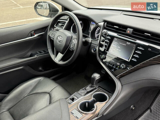 Сірий Тойота Камрі, об'ємом двигуна 2.49 л та пробігом 152 тис. км за 20999 $, фото 31 на Automoto.ua