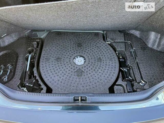 Серый Тойота Камри, объемом двигателя 2.49 л и пробегом 15 тыс. км за 21950 $, фото 24 на Automoto.ua