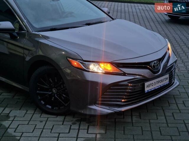 Сірий Тойота Камрі, об'ємом двигуна 2.49 л та пробігом 117 тис. км за 16678 $, фото 2 на Automoto.ua