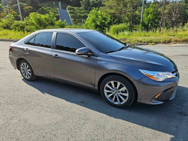 Серый Тойота Камри, объемом двигателя 2.5 л и пробегом 83 тыс. км за 4300 $, фото 1 на Automoto.ua