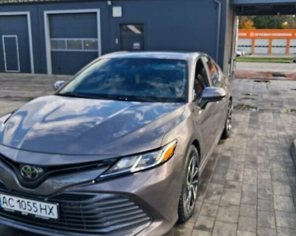 Тойота Камри 2017 в Луцке на Automoto.ua Серый Тойота Камри, объемом двигателя 2.49 л и пробегом 166 тыс. км за 18500 $, фото 11 на Automoto.ua