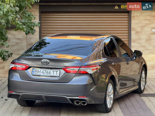 Тойота Камри 2017 в Одессе на Automoto.ua Серый Тойота Камри, объемом двигателя 2.49 л и пробегом 116 тыс. км за 16500 $, фото 16 на Automoto.ua