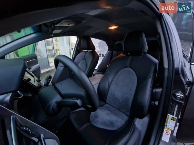 Сірий Тойота Камрі, об'ємом двигуна 2.49 л та пробігом 117 тис. км за 16678 $, фото 14 на Automoto.ua
