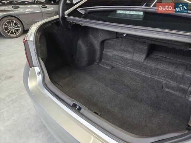 Серый Тойота Камри, объемом двигателя 2.49 л и пробегом 111 тыс. км за 17000 $, фото 15 на Automoto.ua