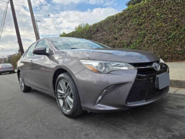 Серый Тойота Камри, объемом двигателя 2.5 л и пробегом 55 тыс. км за 11000 $, фото 1 на Automoto.ua