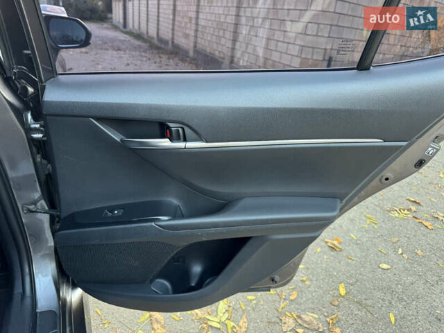 Тойота Камри 2017 в Одессе на Automoto.ua Серый Тойота Камри, объемом двигателя 2.49 л и пробегом 116 тыс. км за 16500 $, фото 37 на Automoto.ua