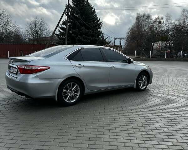 Сірий Тойота Камрі, об'ємом двигуна 2.49 л та пробігом 172 тис. км за 14600 $, фото 6 на Automoto.ua
